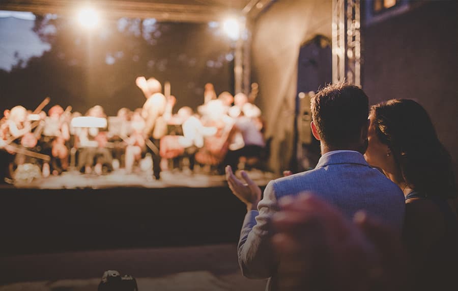 NAPLÁNUJTE SI SVOU AKCI